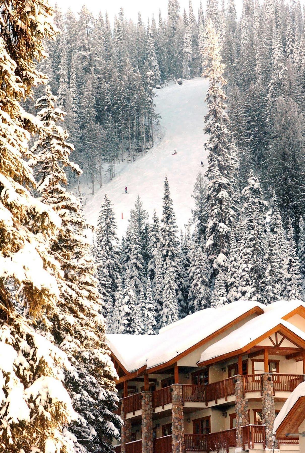The Pinnacle Lodge Sun Peaks Exterior photo